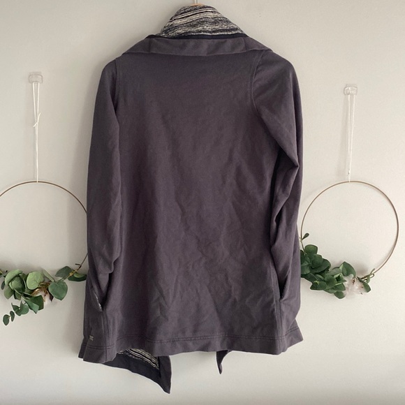 Lululemon Wrap jacket coat sweater grey size 4 Savasana - Picture 10 of 12